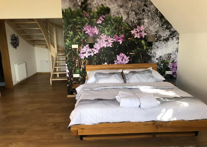 Hotel apartamentowy Pod Bukom *